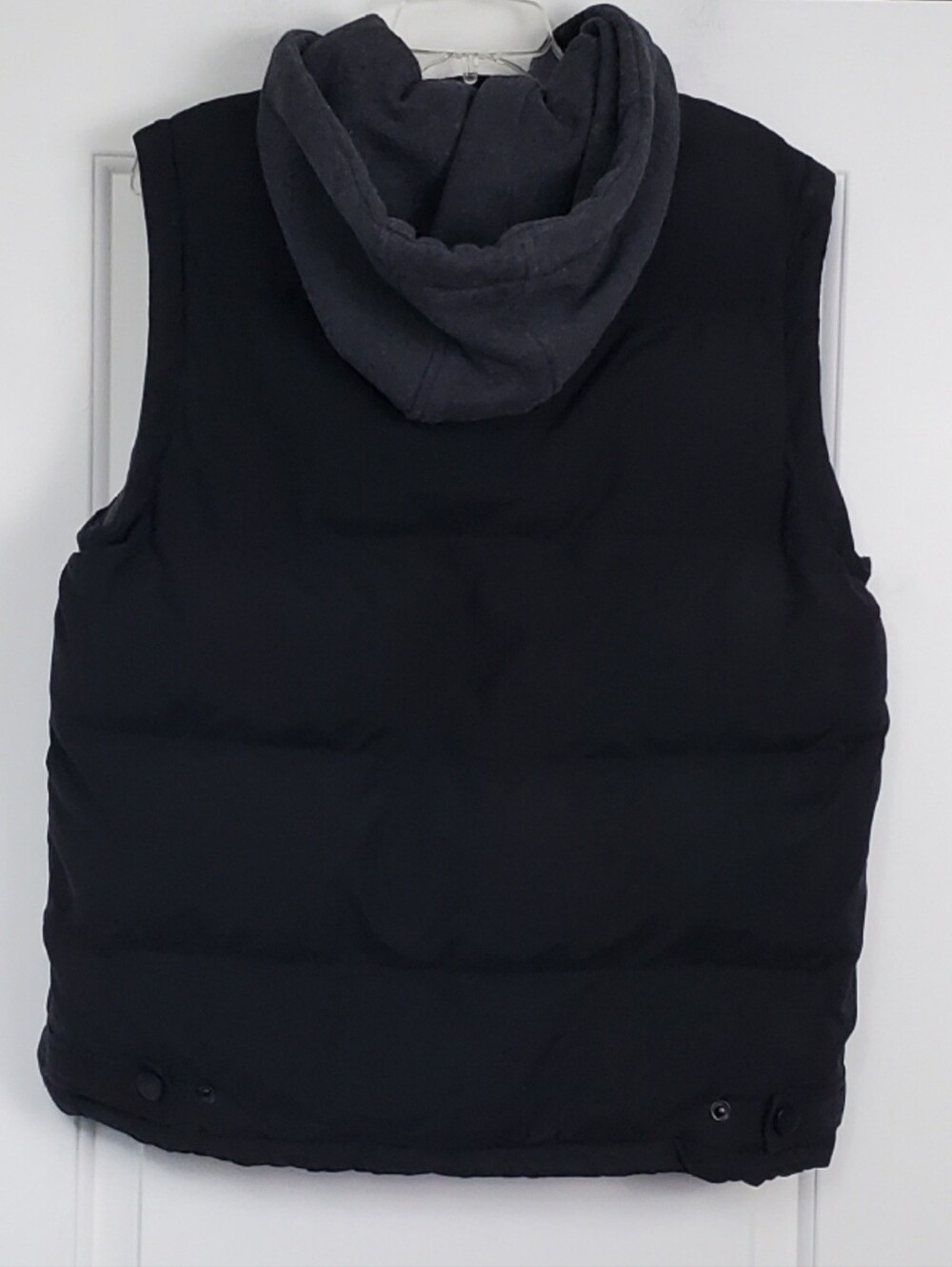 Footaction VTG Mens Quilted Hooded Puffer Vest Pockets Drawstring - Size M - GUC